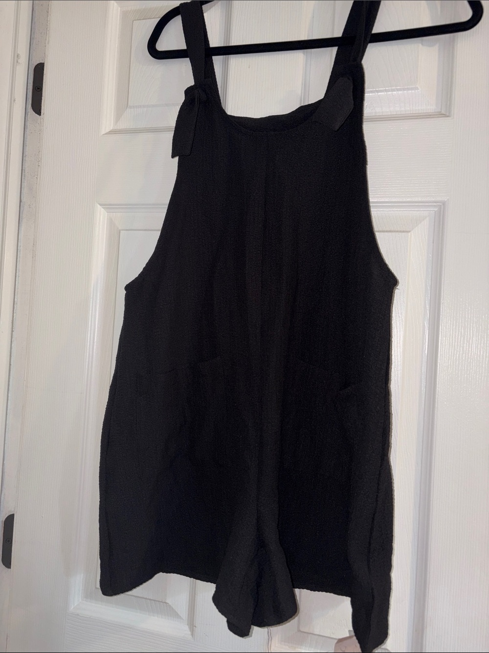 Emery Rose Black Tie-Shoulder Romper